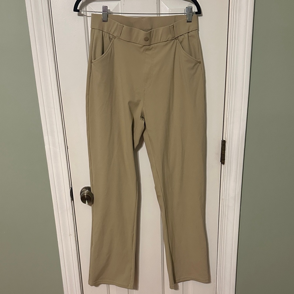 Straight-Leg High Waist Pants in Tan